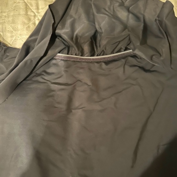 Women’s Black Off-Shoulder One Piece Swimsuit-Francesca’s- large.New Never worn - Picture 3 of 8